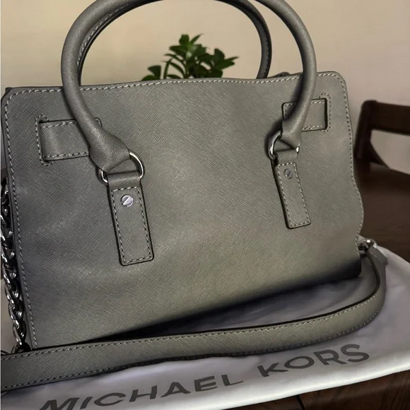 Michael Kors Authentic Michael Kors Grey Lock & Key Purse - Picture 2 of 15